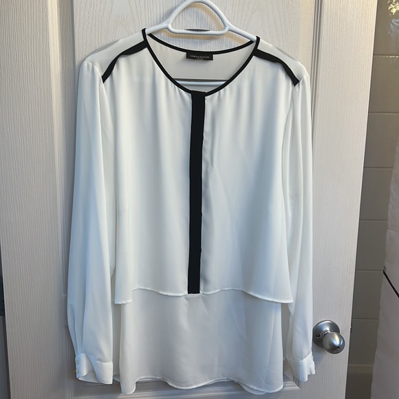 Lord & Taylor blouse - Picture 2 of 3